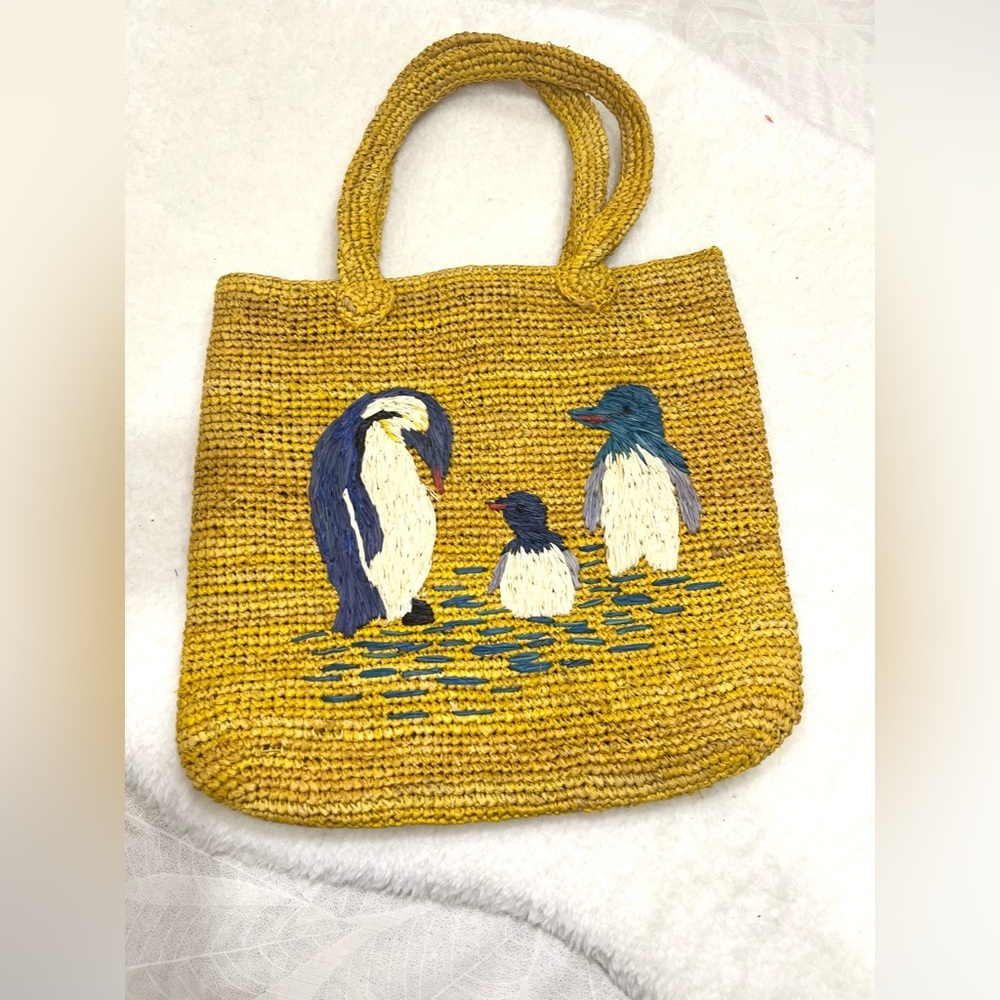 Handmade Raffia Crochet Shoulder Bag Penguin Embroidered Tote - Picture 3 of 11